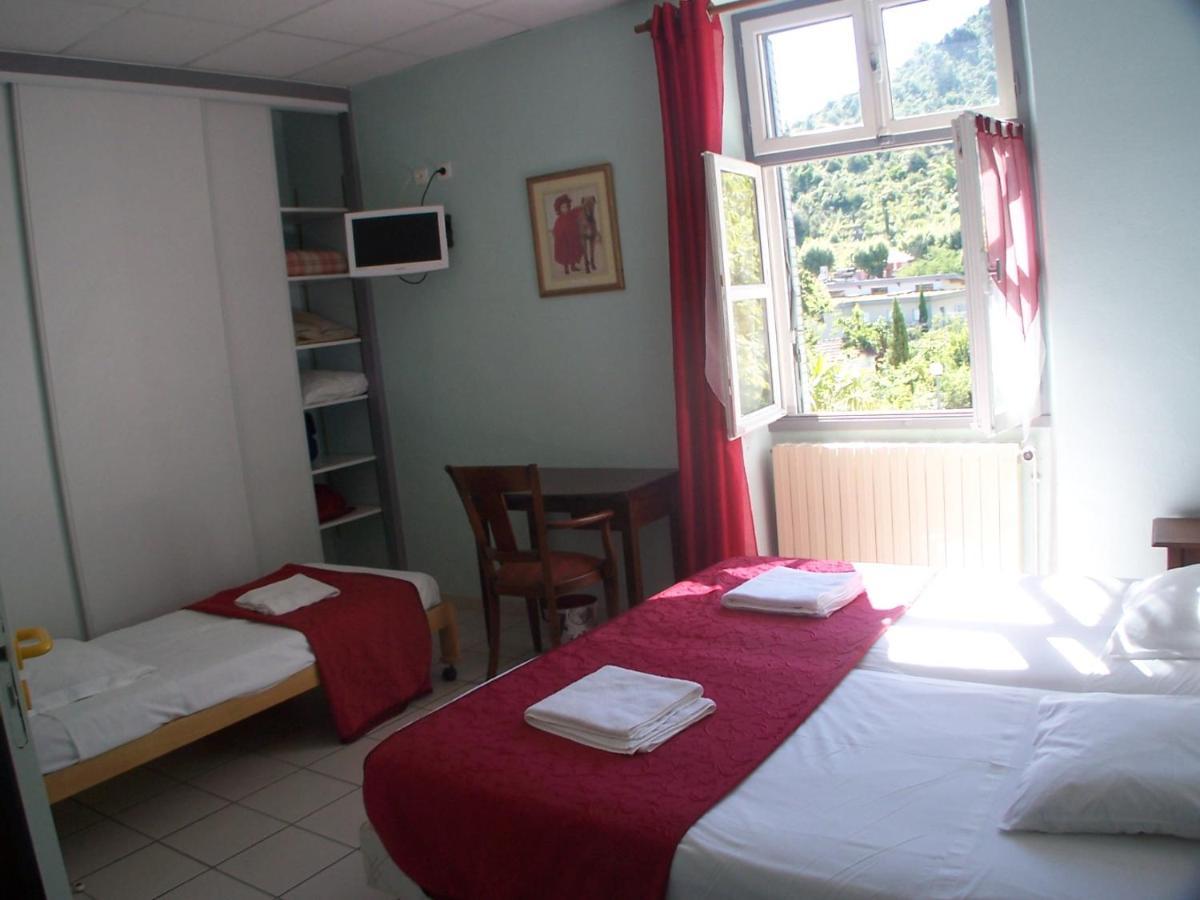 Hotel Des Oliviers เลส์วองส์ ภายนอก รูปภาพ
